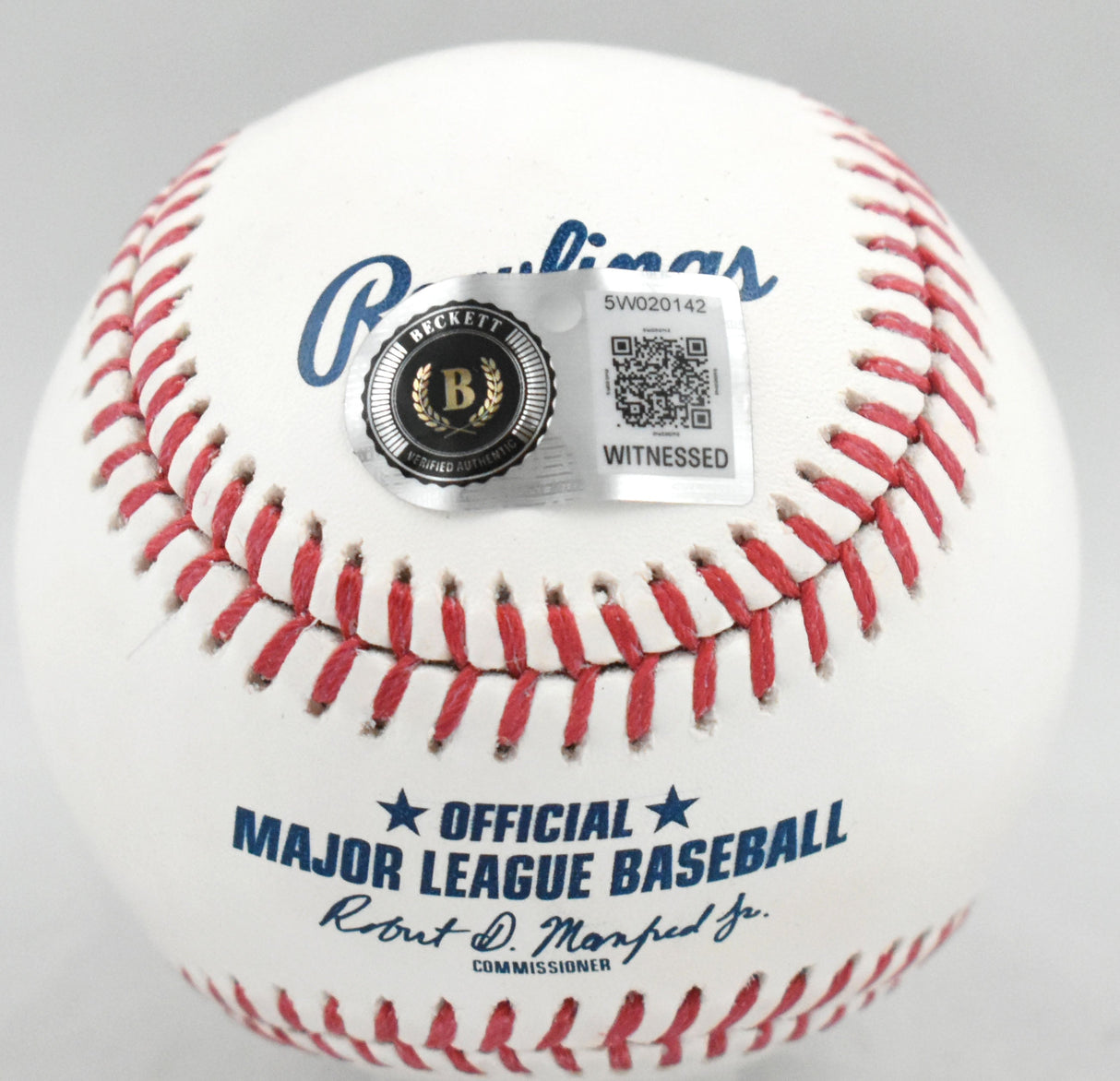 Andre Dawson Autographed Rawlings OML Baseball - Beckett W Hologram *Blue