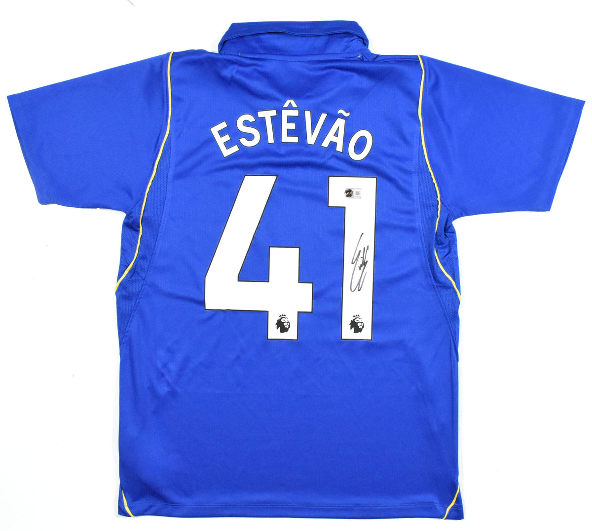 Estvo Willian Autographed Chelsea Home Soccer Jersey #41 - Beckett *M