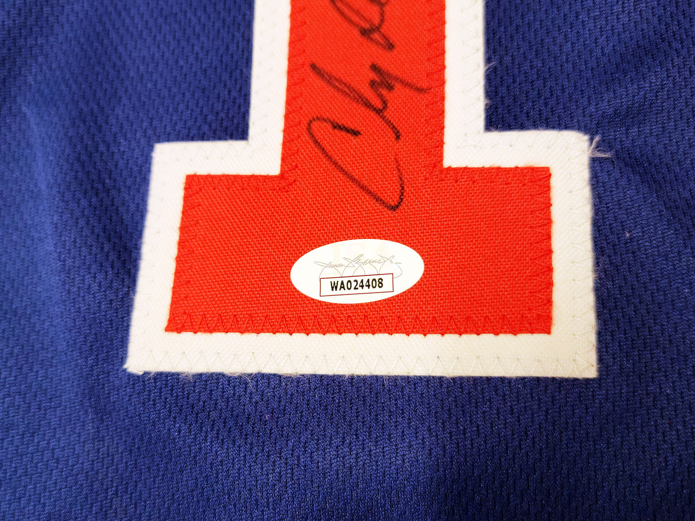 Team USA Clyde Drexler Autographed Blue Jersey The Glide JSA Stock #202348