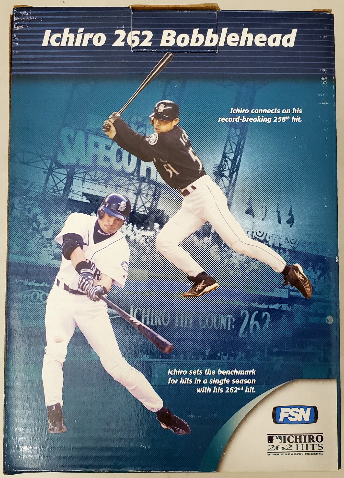 Ichiro Suzuki Autographed 262 Hit Leader Bobblehead Box Seattle Mariners IS Holo SKU #193658