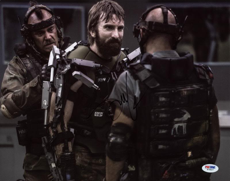 Sharlto Copley Elysium Signed Authentic 11X14 Photo Autographed PSA/DNA #W79827