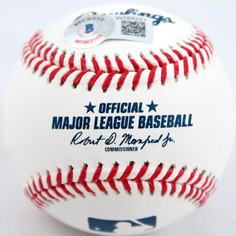 Eric Gagne Autographed Rawlings OML Baseball w/CY 03-Beckett W Hologram *Blue