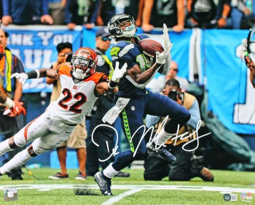 DK Metcalf Signed Seattle Seahawks 16x20 v. Bengals FP Photo-Beckett W Hologram