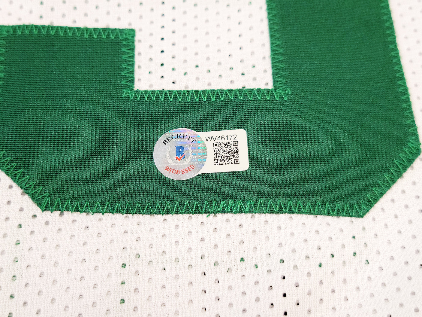 Boston Celtics Kevin Garnett Autographed White Jersey Beckett BAS QR Stock #203547