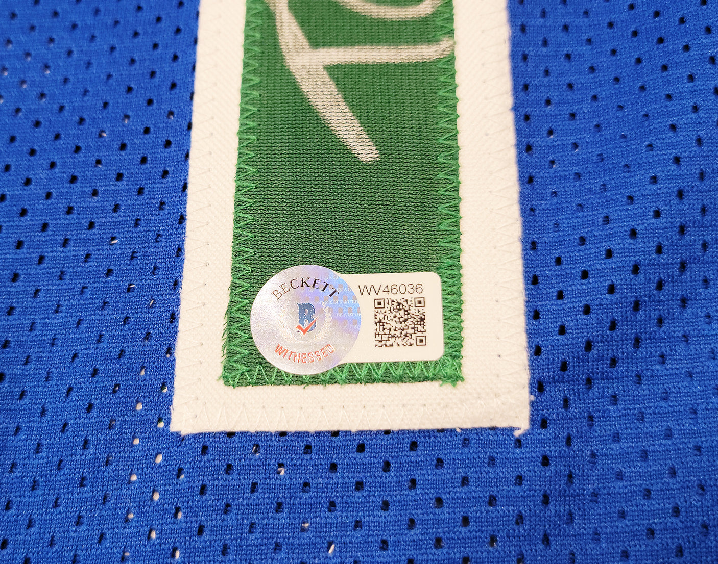 Minnesota Timberwolves Kevin Garnett Autographed Blue Jersey Beckett BAS QR Stock #203549