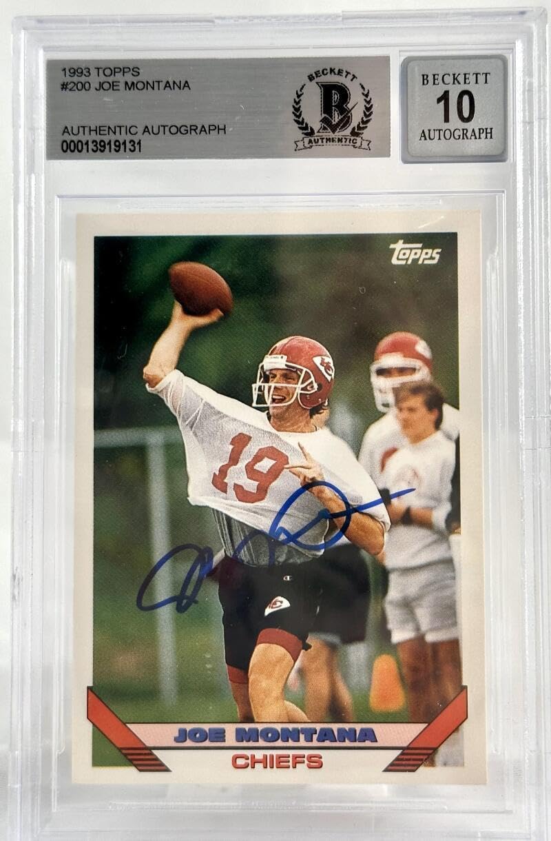 1993 Topps #200 Joe Montana Auto Kansas City Chiefs BGS Autograph 10