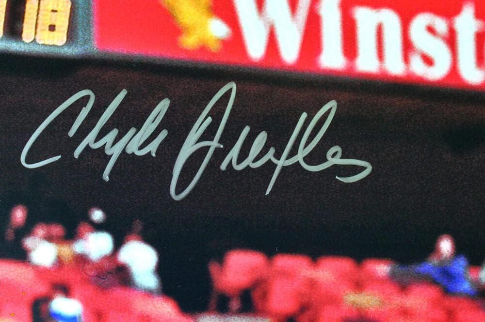 Clyde Drexler Autographed Portland Blazers 16x20 Dunk v. Rockets Photo- JSA W