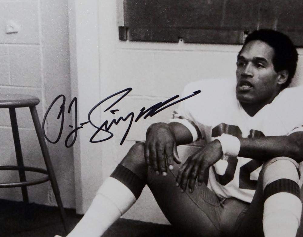 OJ Simpson Signed Buffalo Bills 8x10 B&W In Locker Room Photo- JSA W Auth *Black