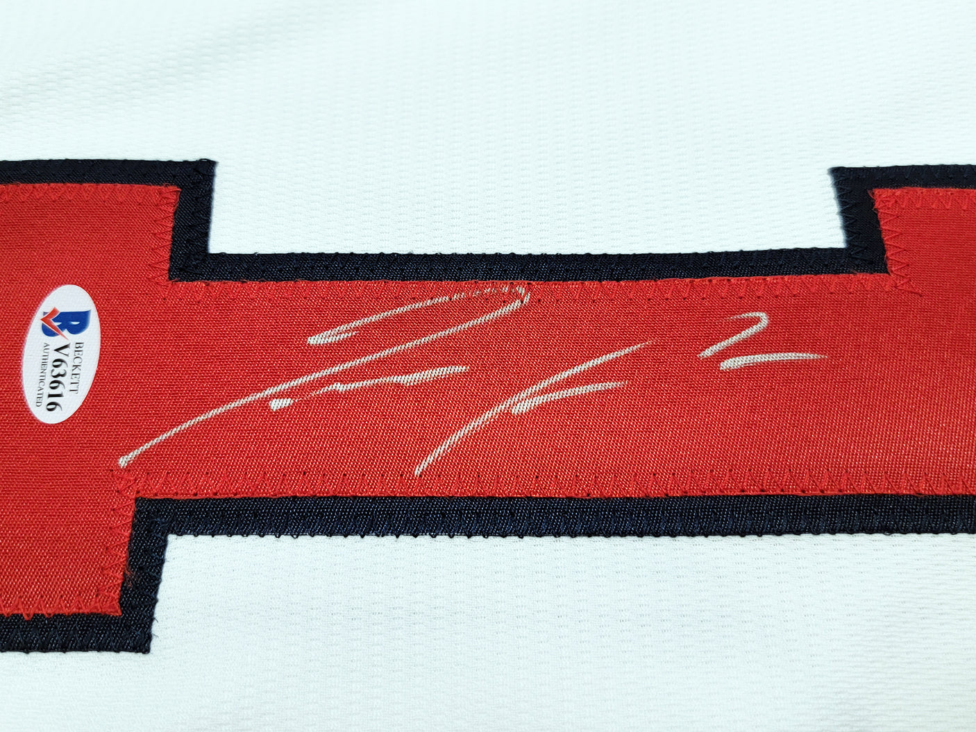 Atlanta Braves Ronald Acuna Jr. Autographed White Nike Jersey Size Large Beckett BAS Stock #206516