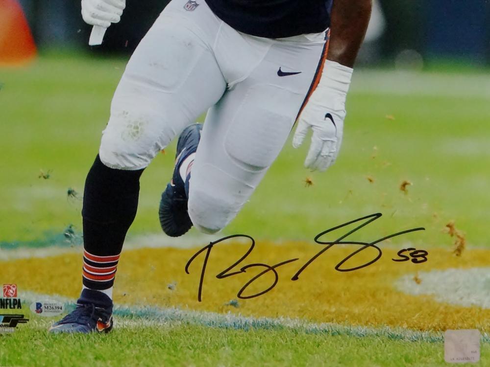 Roquan Smith Signed Bears 16x20 PF Photo Running Right - Beckett Auth *Black