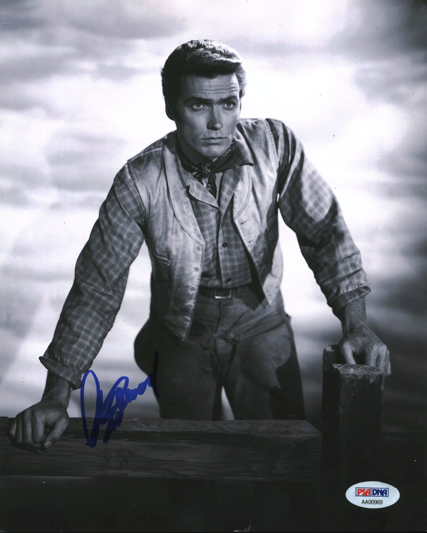 Clint Eastwood Rawhide Authentic Signed 8x10 Photo Autographed PSA/DNA #AA00969