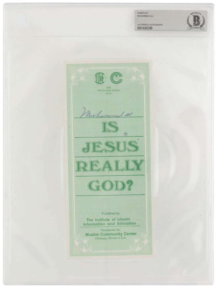 Muhammad Ali Signed Islamic Brochure Series No.8 Green 9x3 Pamplet - (Beckett Encapsulated)