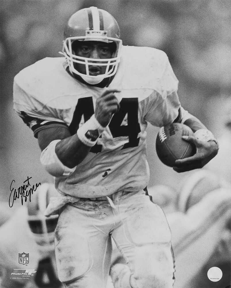 Earnest Byner Signed Cleveland Browns B&W Action 16x20 Photo