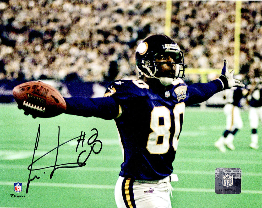 Cris Carter Signed Vikings Arms Out Celebration Holding Football 8x10 Photo