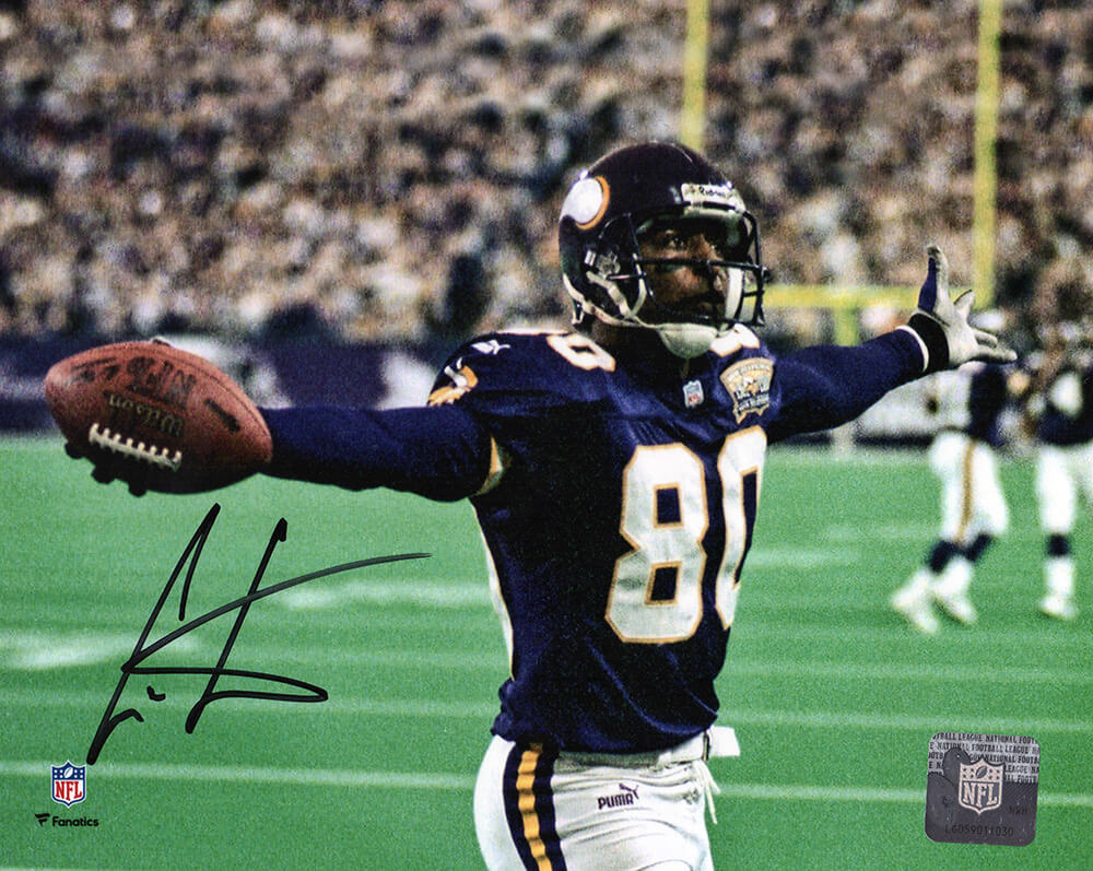 Cris Carter Signed Minnesota Vikings Arms Out With Football 8x10 Photo