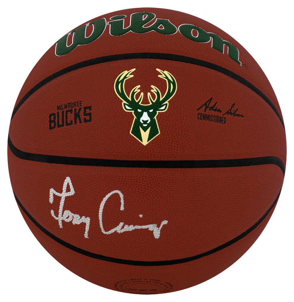 Terry Cummings Signed Milwaukee Bucks Logo Wilson Alliance NBA Basketball