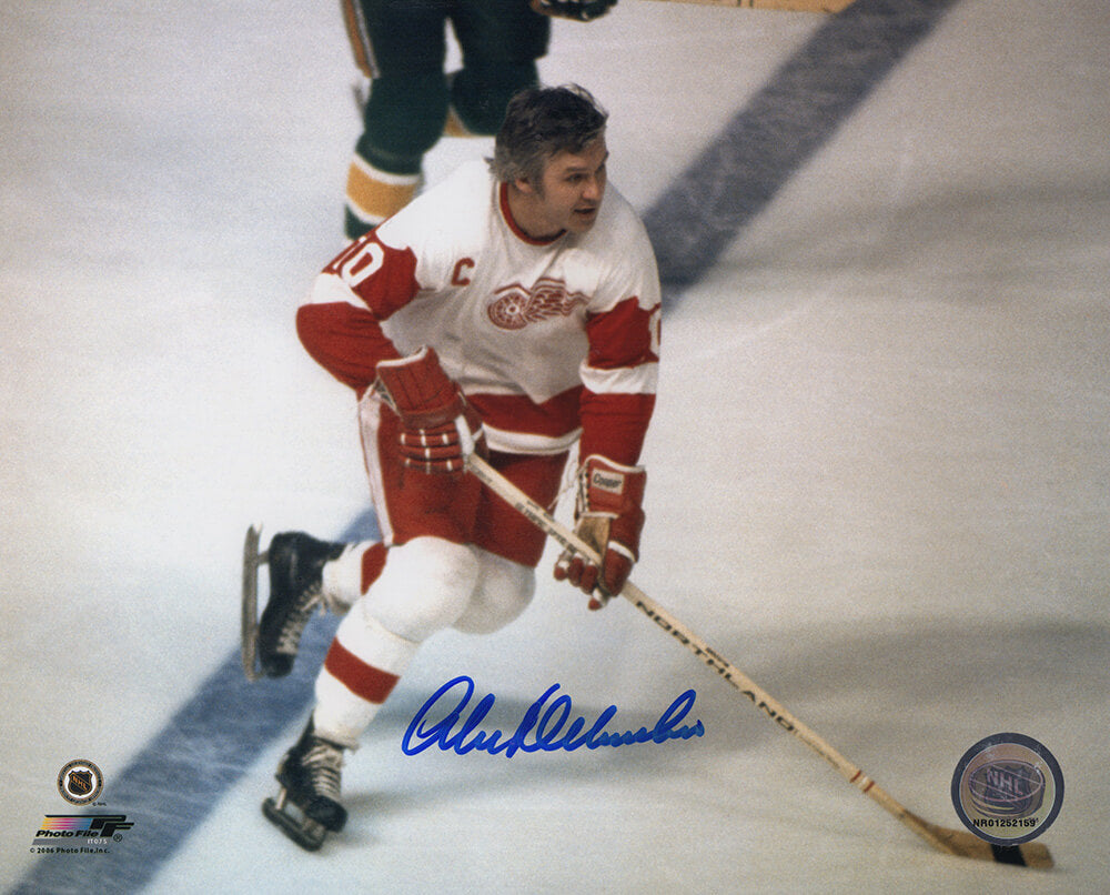 Alex Delvecchio Signed Detroit Red Wings White Jersey Skating Action 8x10 Photo