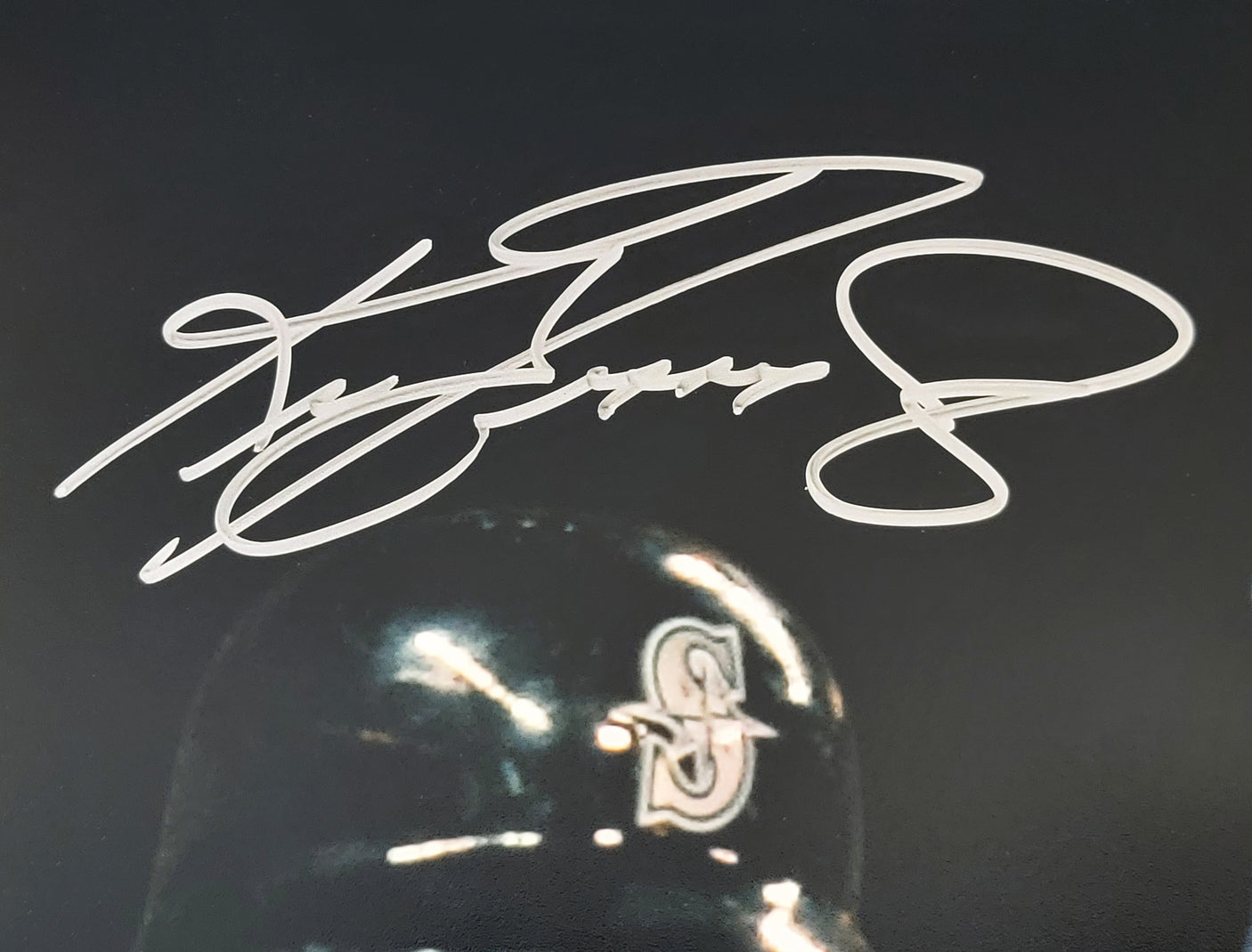 Ken Griffey Jr. & Ichiro Suzuki Autographed 16x20 Photo Seattle Mariners Grand Slam Celebration Beckett BAS Witness Stock #209045