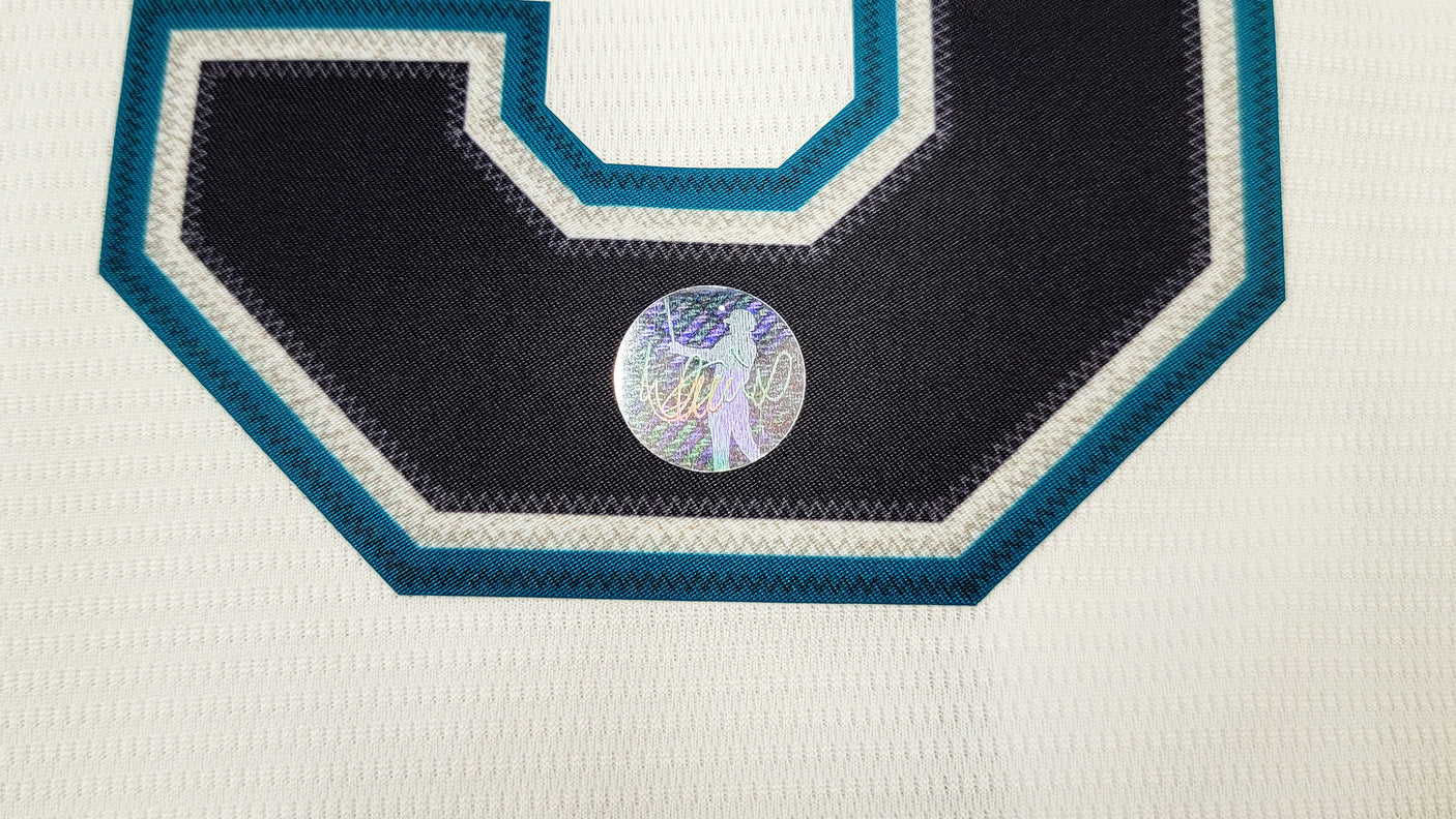 Seattle Mariners Ichiro Suzuki Autographed White Nike Jersey Size L "#51" IS Holo Stock #209041