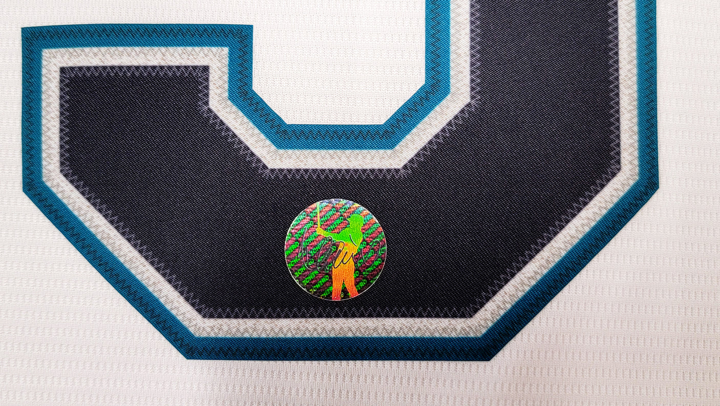 Seattle Mariners Ichiro Suzuki Autographed White Nike Jersey Size XL "#51" IS Holo Stock #209042