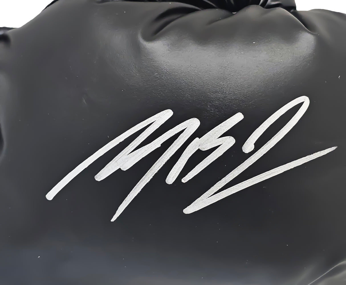 Michael B. Jordan Autographed Black Everlast Boxing Glove Right Handed RH Beckett BAS Witness Stock #220646