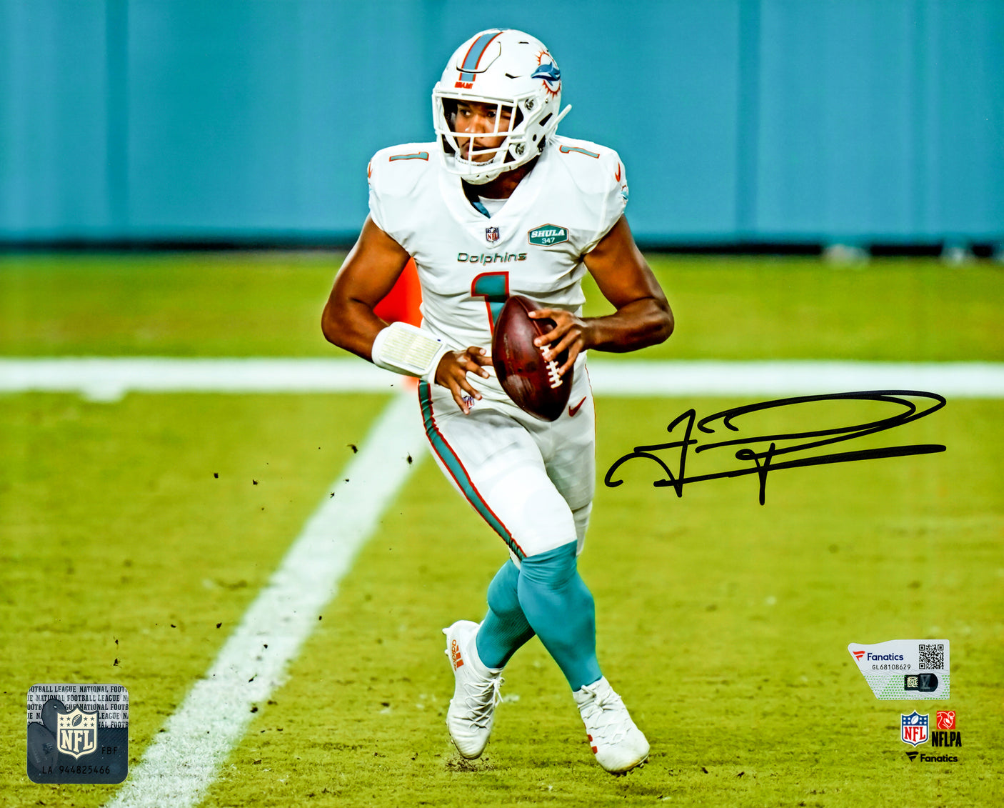 Tua Tagovailoa Autographed 8x10 Photo Miami Dolphins Fanatics Holo Stock #220687