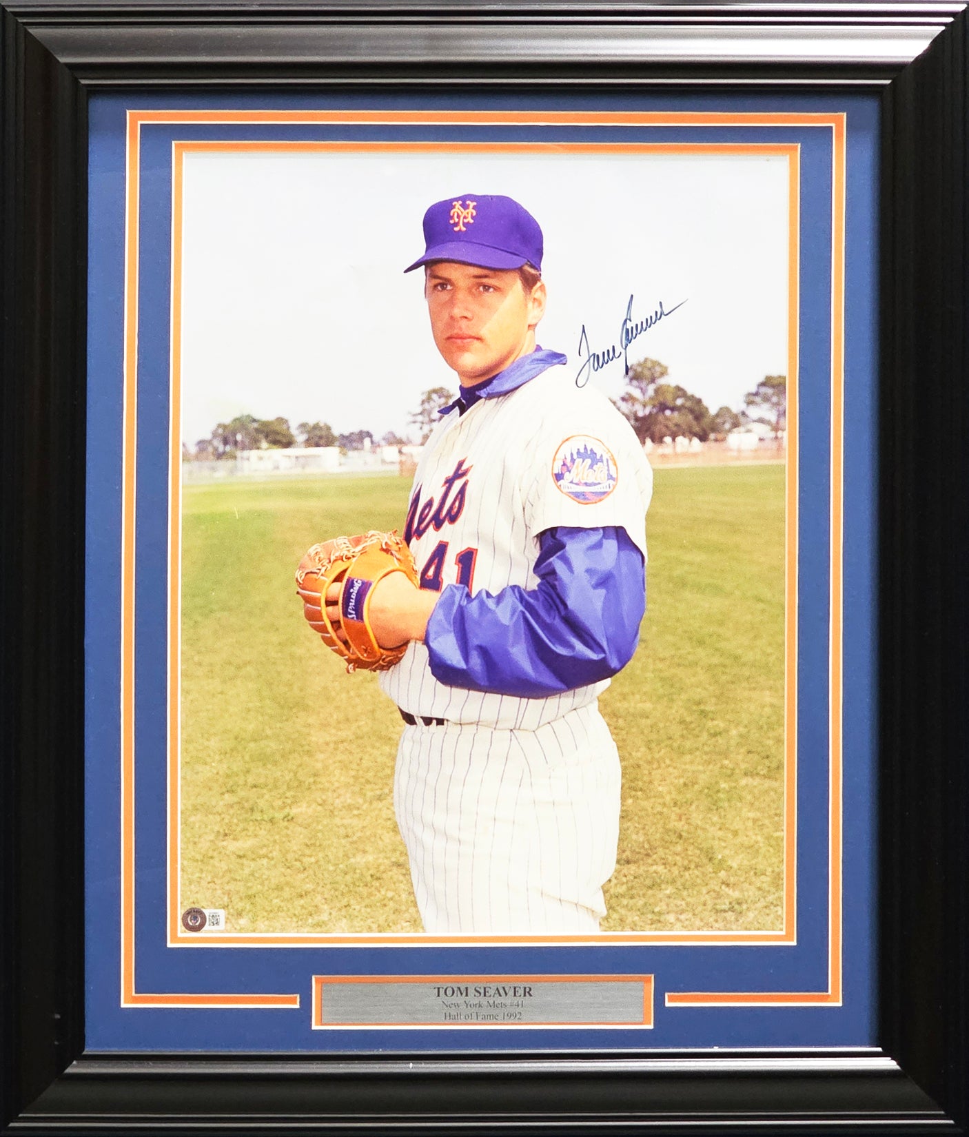 Tom Seaver Autographed Framed 16x20 Photo New York Mets Beckett BAS QR #BH26851
