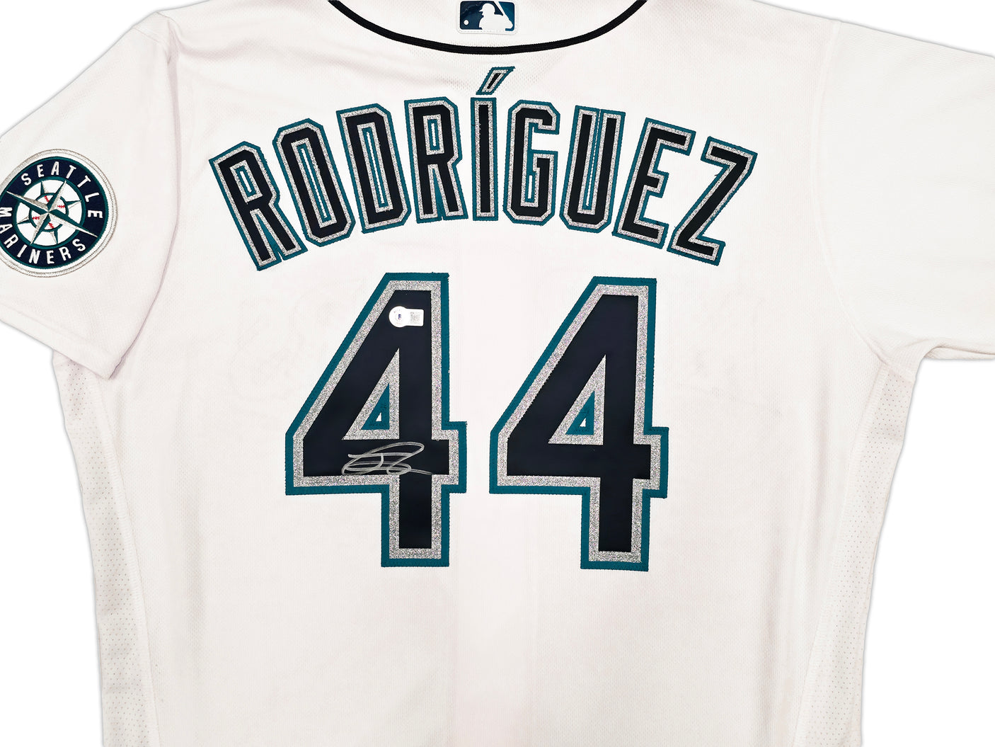 Seattle Mariners Julio Rodriguez Autographed White Nike Authentic Collection Jersey Size 48 Beckett BAS Witness Stock #252428