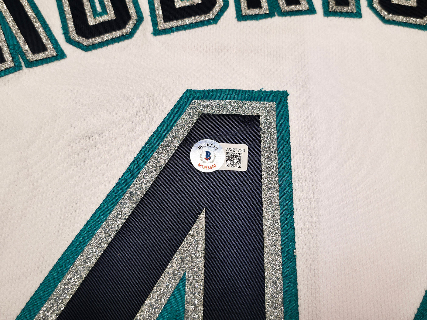Seattle Mariners Julio Rodriguez Autographed White Nike Authentic Collection Jersey Size 48 Beckett BAS Witness Stock #252428