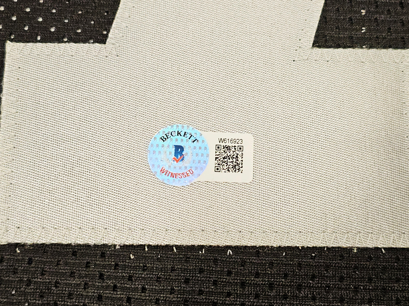 Las Vegas Raiders Davante Adams Autographed Black Jersey Beckett BAS Witness Stock #220595