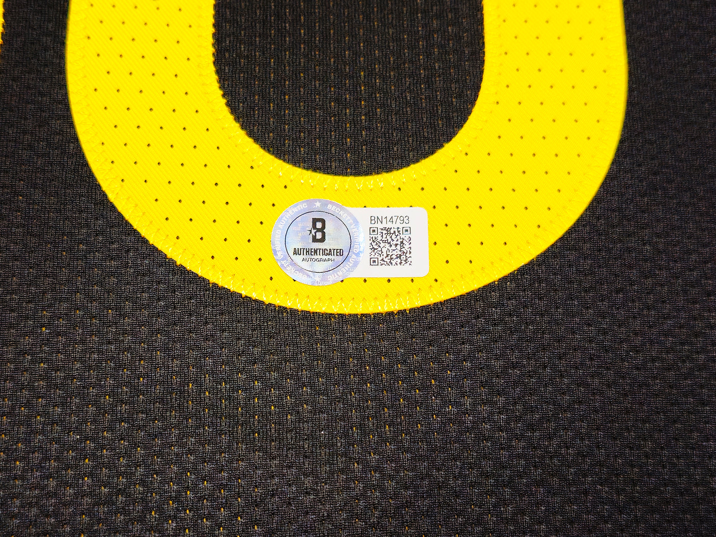 Golden State Warriors Stephen Curry Autographed Black Nike Authentic City Edition Jersey Size 52 Length +2 Beckett BAS QR Stock #234965