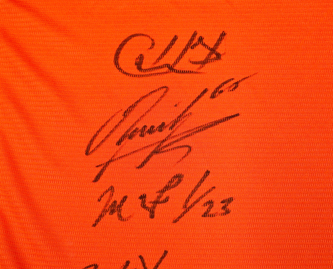 Houston Astros 2022 World Series Champion Autographed Orange Nike Jersey Size XXL With 14 Signatures Including Jose Altuve & Yordan Alvarez Beckett BAS Witness Stock #220890