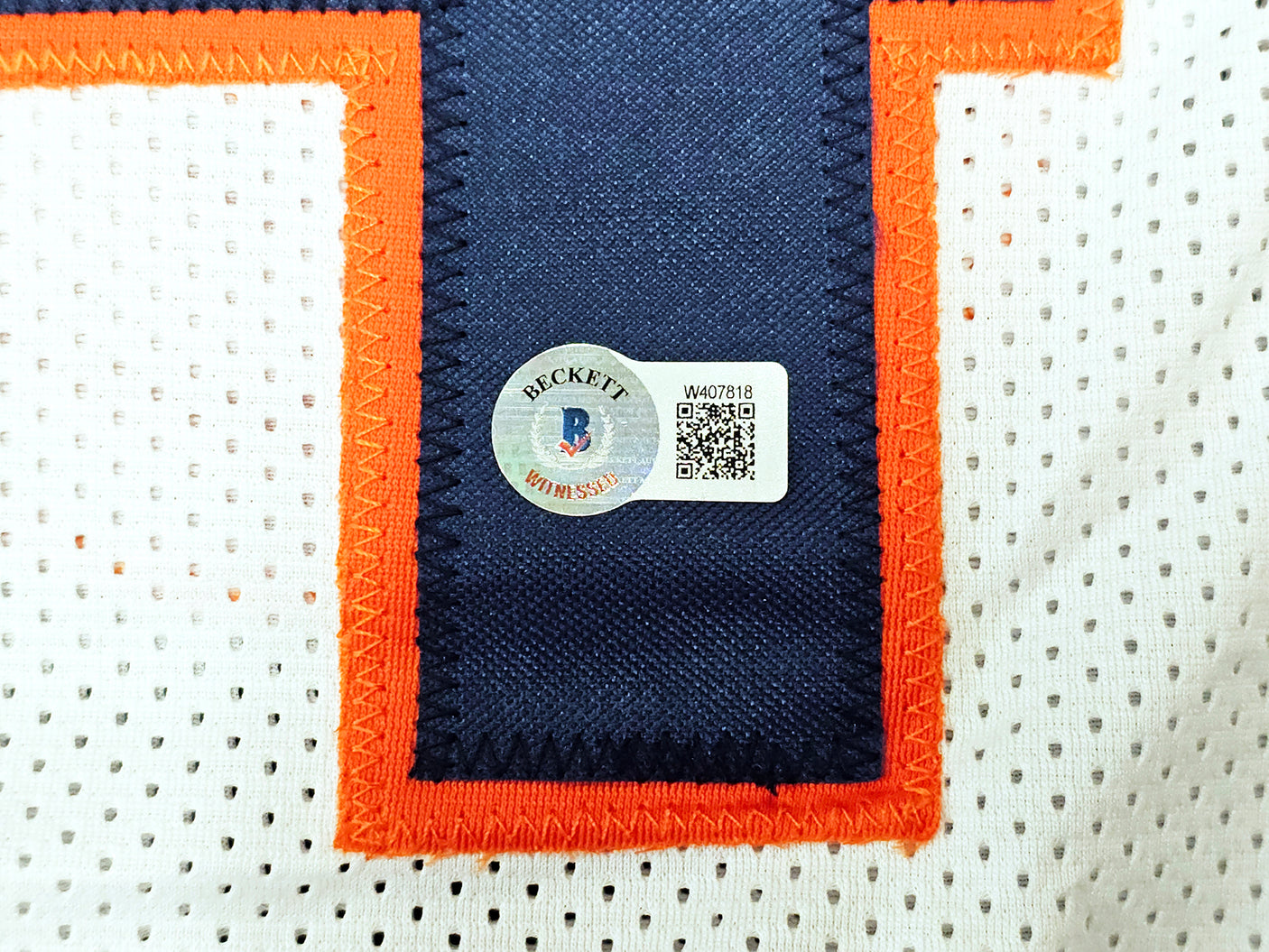 Chicago Bears Tremaine Edmunds Autographed White Jersey Beckett BAS Witness Stock #221052