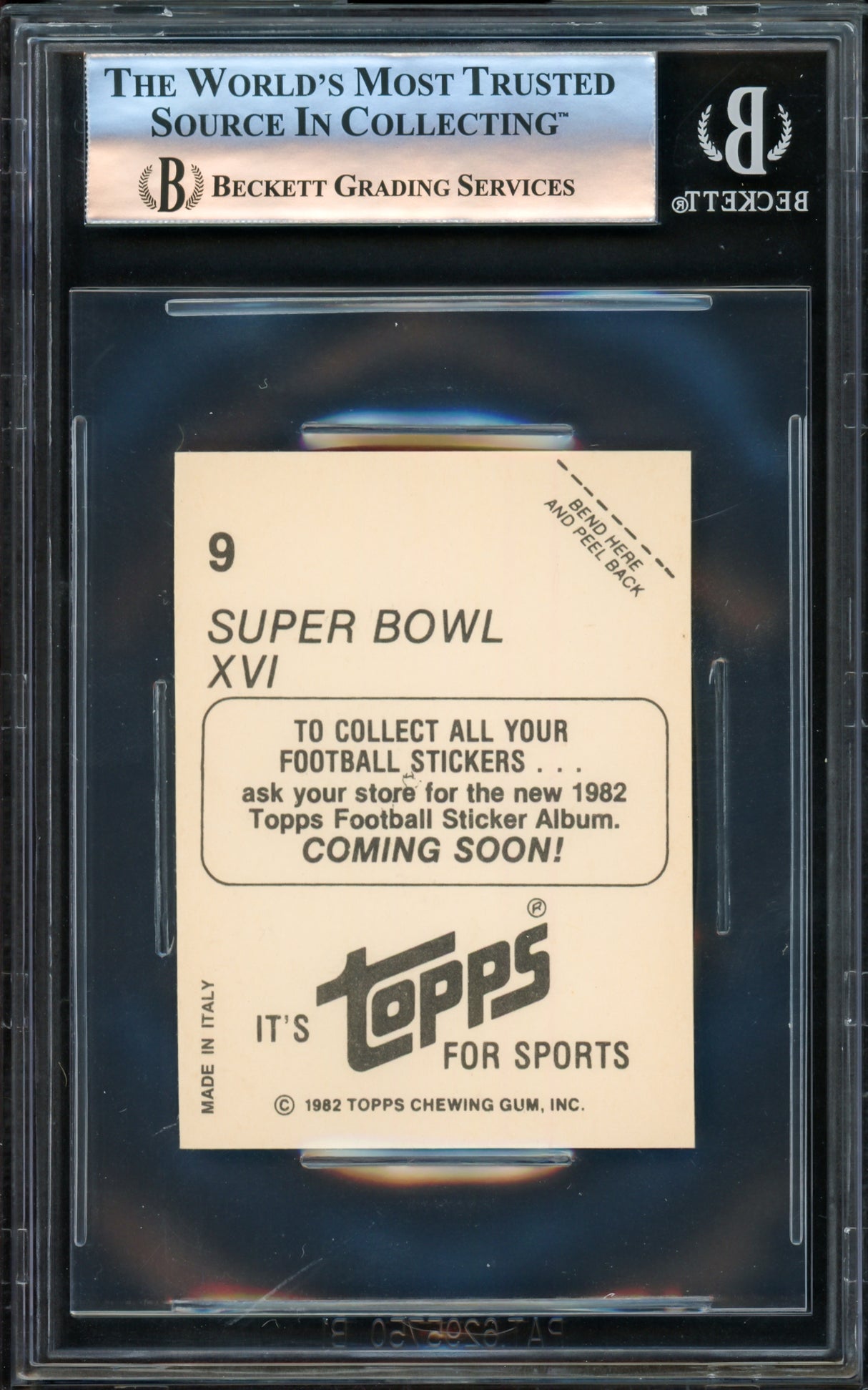 Joe Montana Autographed 1982 Topps Sticker Card #9 San Francisco 49ers Beckett BAS #16176660