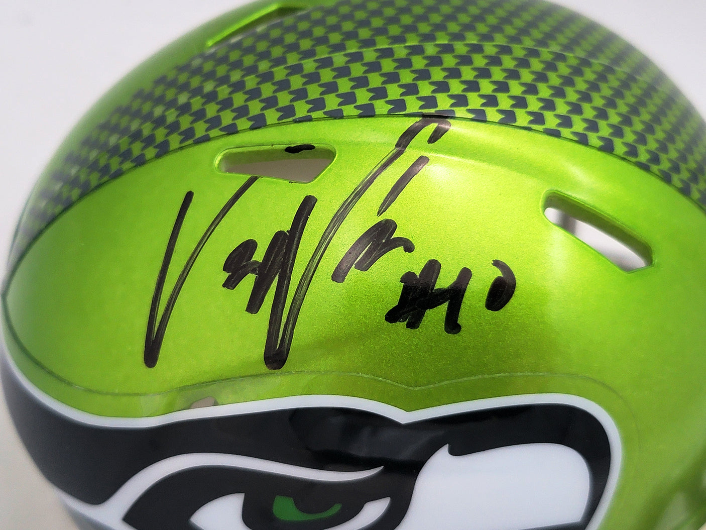 Uchenna Nwosu Autographed Seattle Seahawks Flash Green Speed Mini Helmet MCS Holo Stock #211037