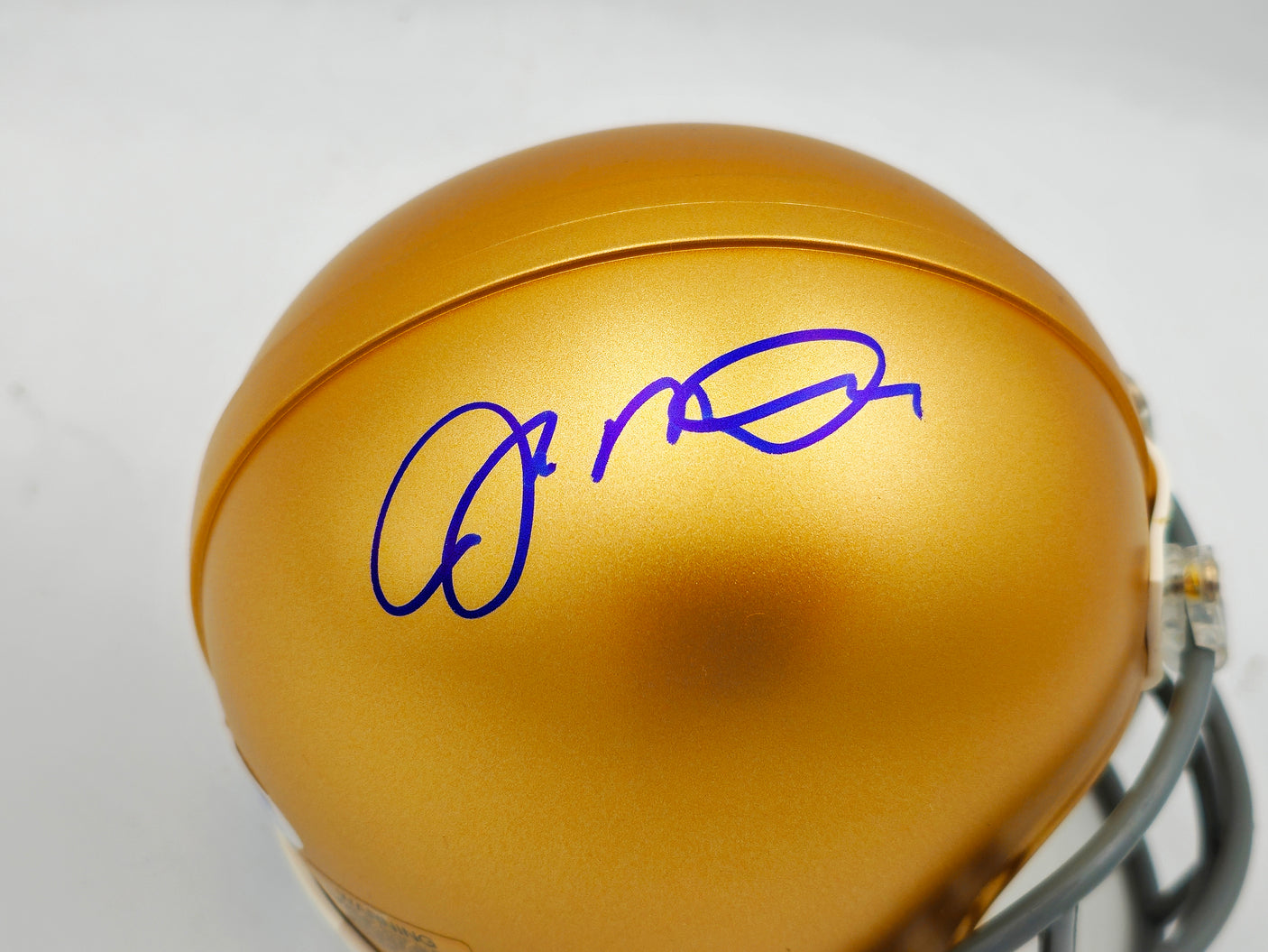 Joe Montana Autographed Notre Dame Fighting Irish Gold Mini Helmet PSA/DNA Stock #238343