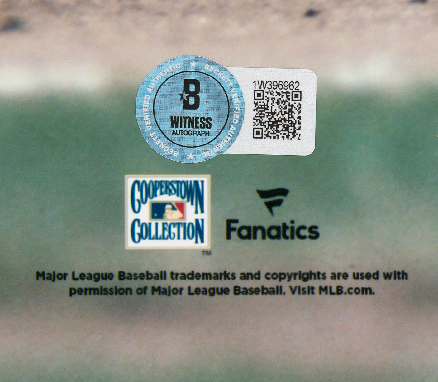 Don Mattingly Autographed 16x20 Photo New York Yankees Beckett BAS Witness Stock #224702