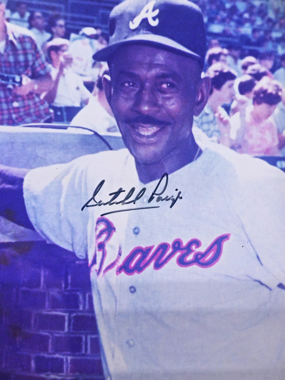 Satchel Paige Autographed Framed 8x10 Photo Atlanta Braves Beckett BAS #AE08162