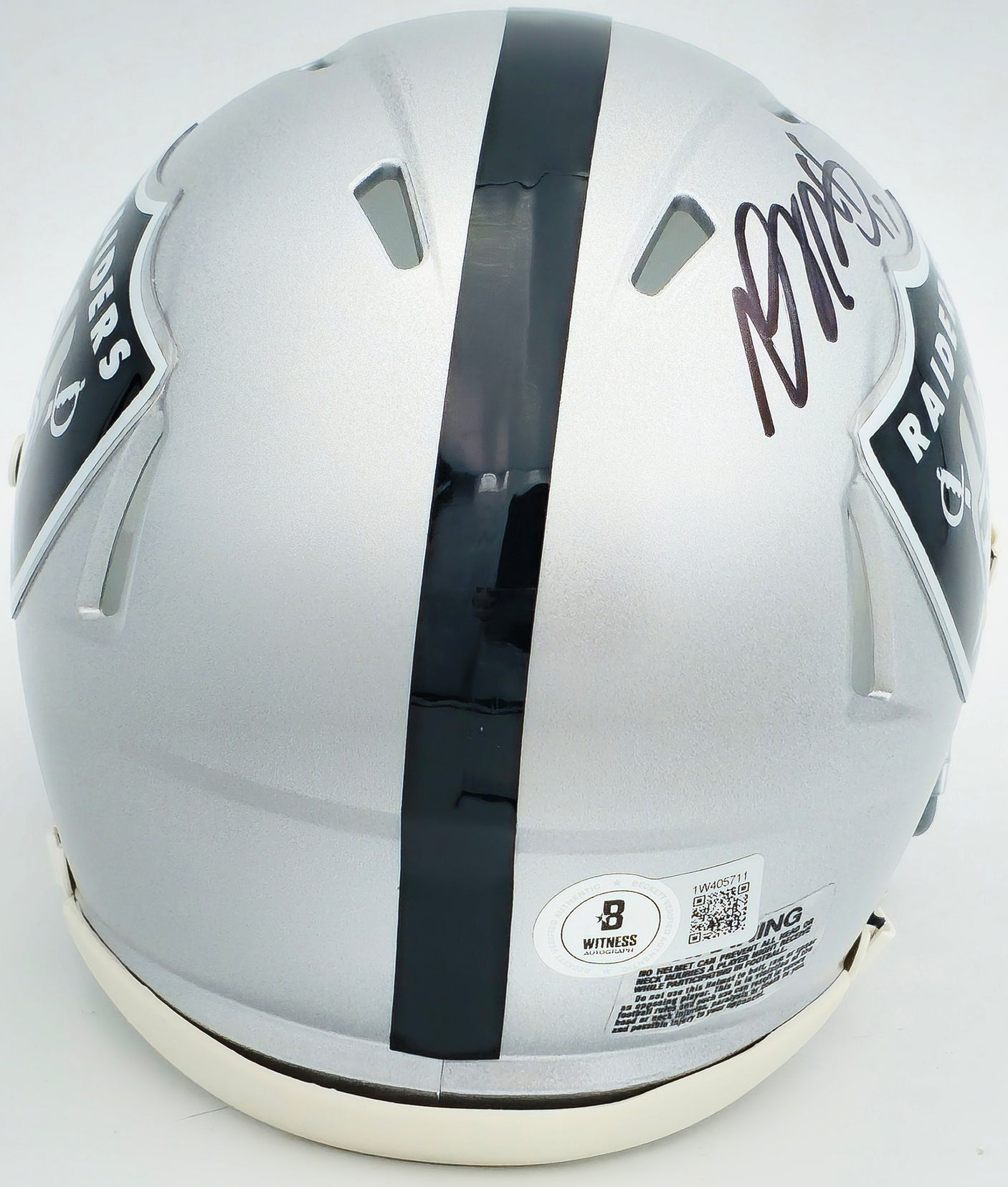 Davante Adams Autographed Las Vegas Raiders Silver Speed Mini Helmet Beckett BAS Witness Stock #224822
