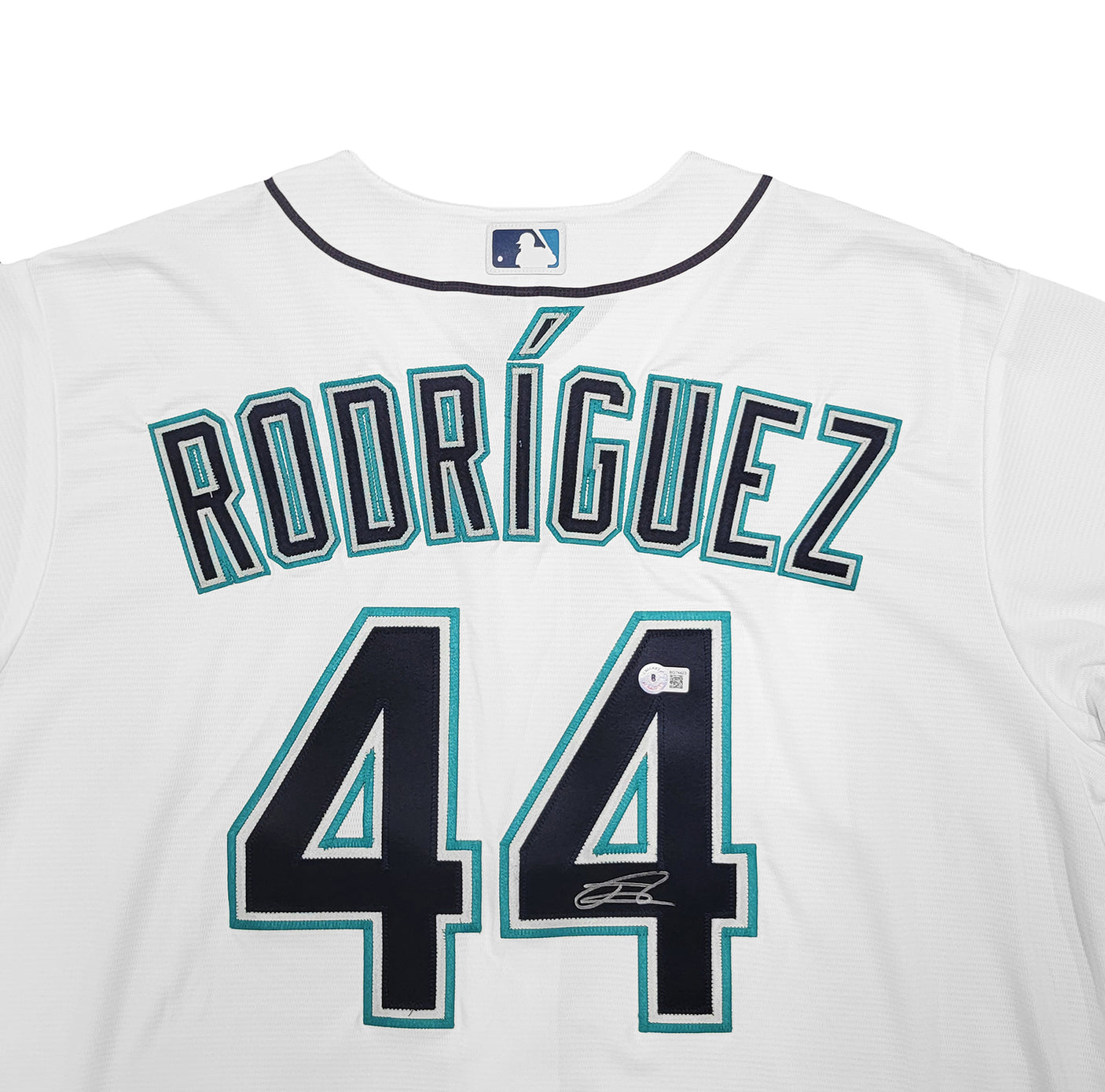 Seattle Mariners Julio Rodriguez Autographed White Nike Jersey Size XL Beckett BAS Stock #212094