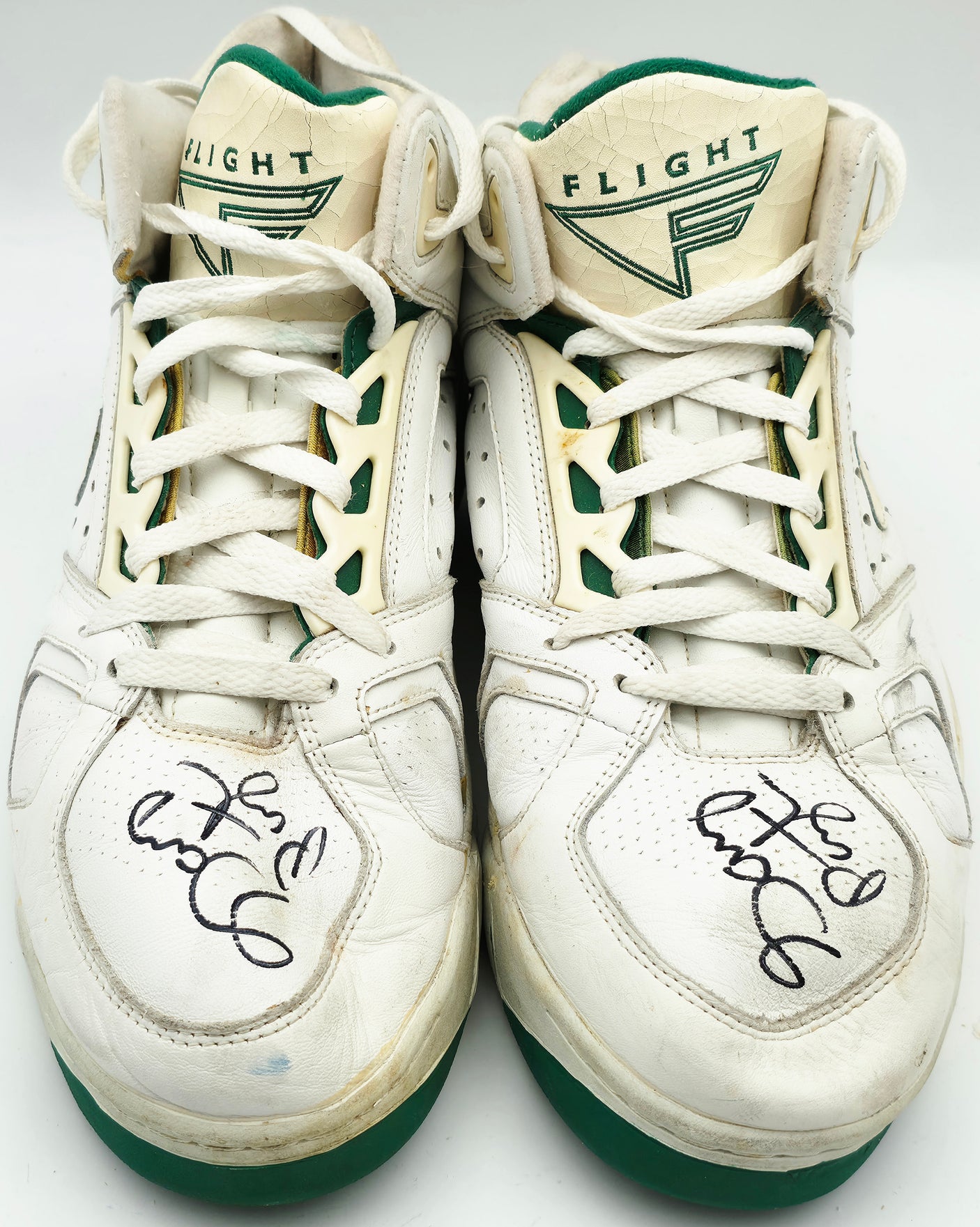 Gary Payton Autographed White Game Used Nike Shoes Seattle Supersonics Size 13 Beckett BAS QR #BR84871 & BR84872