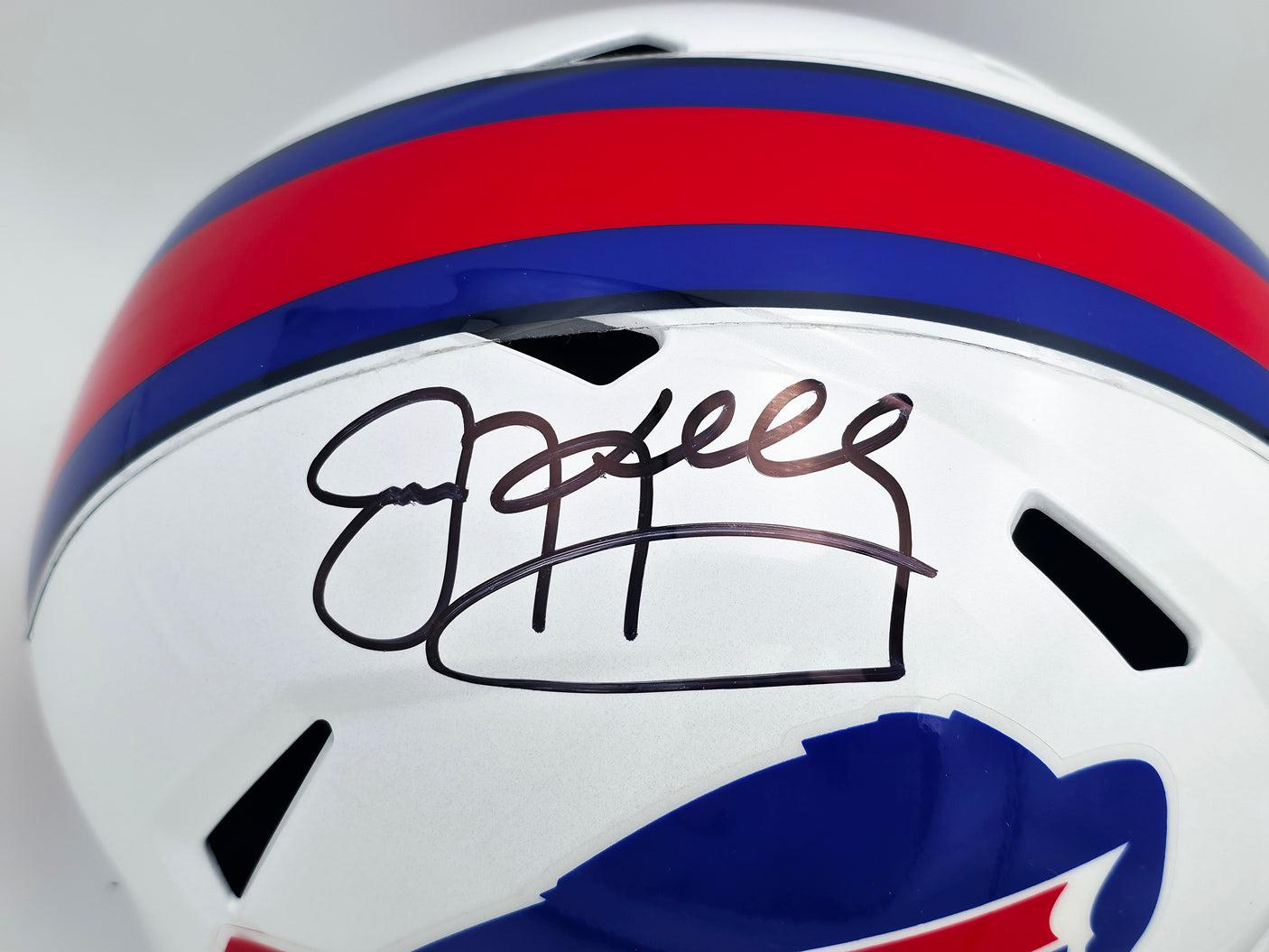 Jim Kelly Autographed Buffalo Bills 2011-20 Throwback White Full Size Replica Helmet Beckett BAS Witness Stock #241389