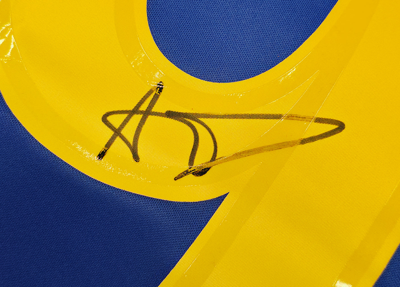 Los Angeles Rams Aaron Donald Autographed Blue Nike Dri Fit Jersey Size L Beckett BAS Witness Stock #241359