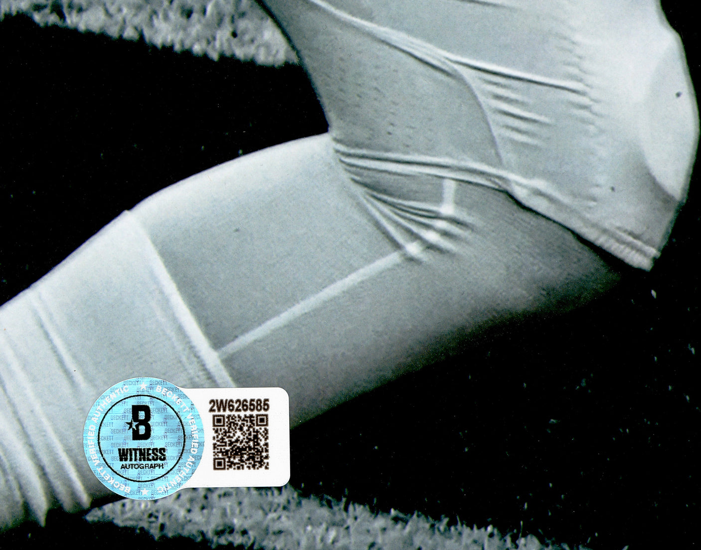 Milton Williams Autographed 16x20 Photo Philadelphia Eagles Super Bowl LIX Strip Sack Fumble vs. Patrick Mahomes Beckett BAS Witness Stock #239895