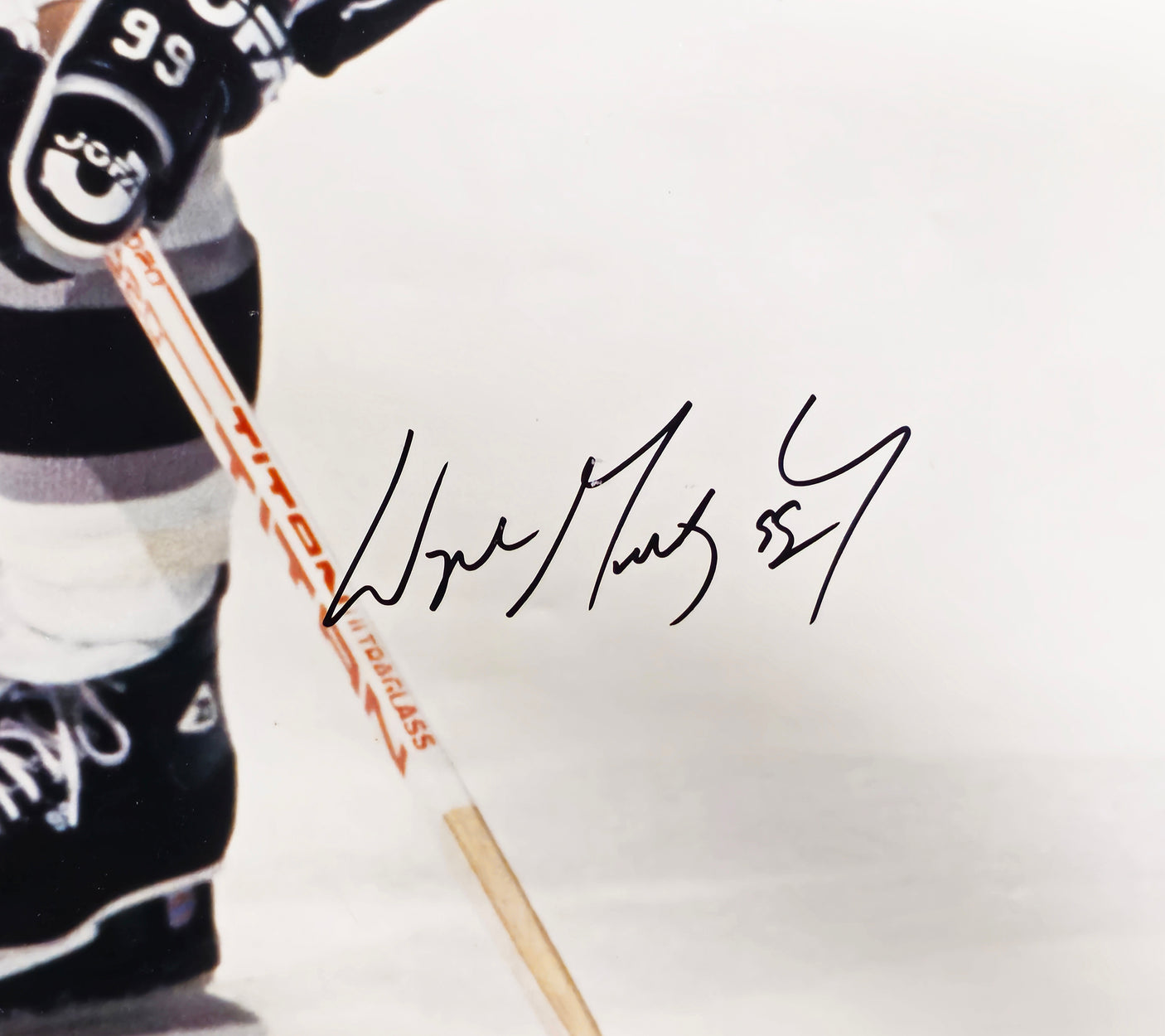 Wayne Gretzky Autographed Framed 16x20 Photo Los Angeles Kings "99" UDA Holo #BAF27914