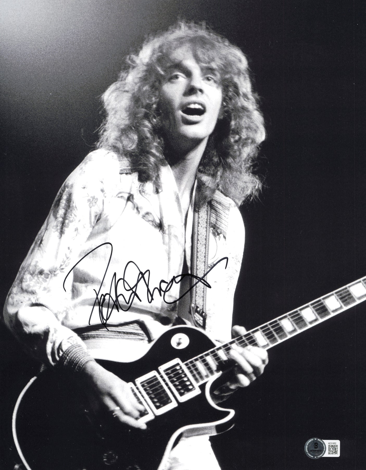 Peter Frampton Autographed 11x14 Photo Beckett BAS QR #AE31952