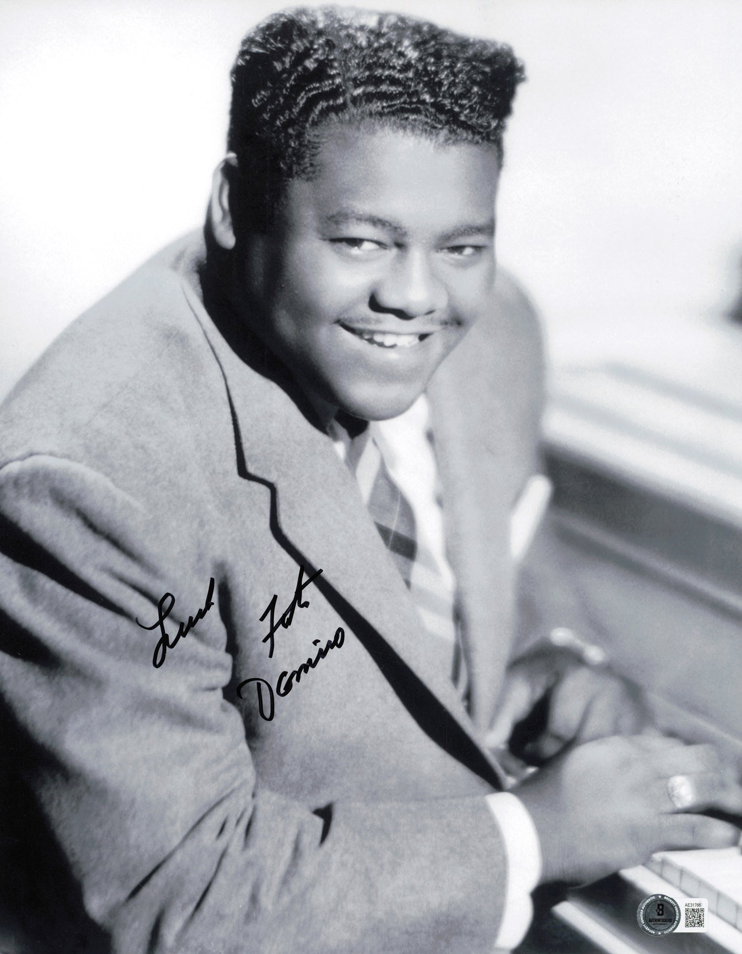 Fats Domino Autographed 11x14 Photo Beckett BAS QR #AE31766
