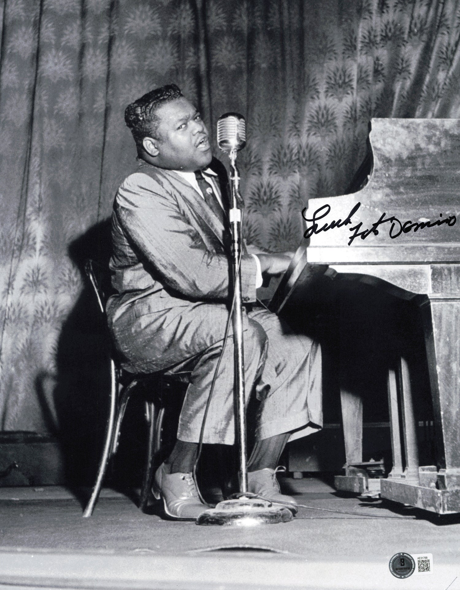 Fats Domino Autographed 11x14 Photo Beckett BAS QR #AE31768