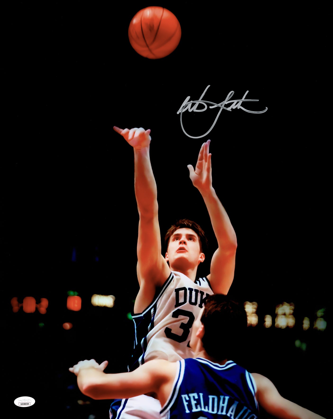 Christian Laettner Autographed 16x20 Photo Duke Blue Devils Shooting Signed Right JSA Stock #230039