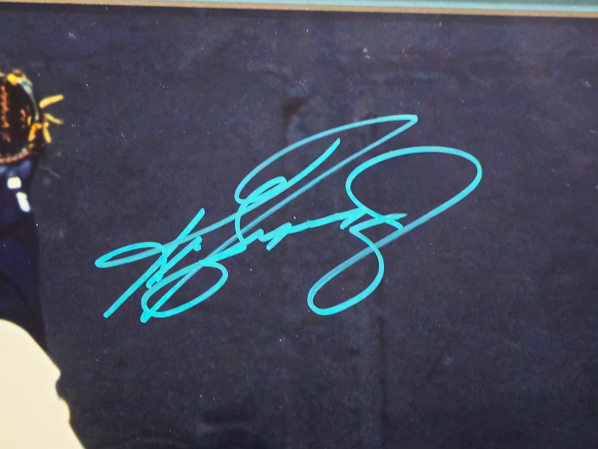 Ken Griffey Jr. Autographed Framed 16x20 Photo Seattle Mariners Wall Catch Beckett BAS Witness Stock #243014